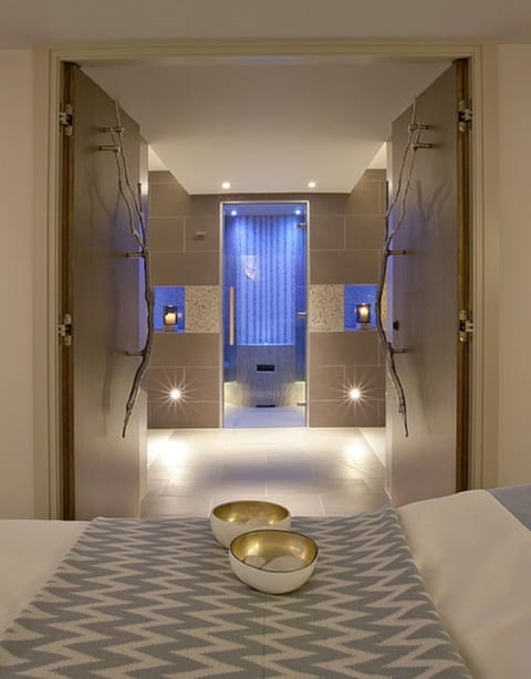 Deep-tissue massages, Swedish massages, sports massages