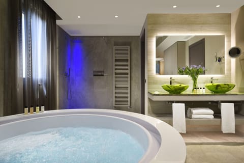 Deluxe Studio Suite | Room amenity