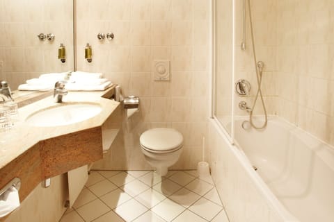 Comfort Room, 1 Double Bed, Bathtub | Bathroom | Combined shower/tub, eco-friendly toiletries, hair dryer, towels