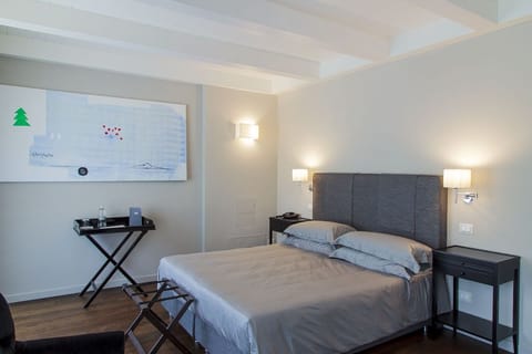 Superior Double Room | In-room safe, individually decorated, individually furnished, free WiFi