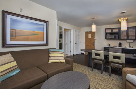 Suite, 1 Bedroom | Room amenity