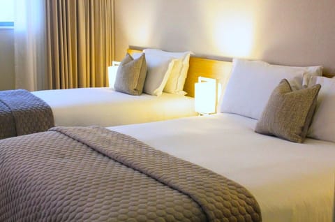 Executive Double or Twin Room | In-room safe, desk, blackout drapes, soundproofing