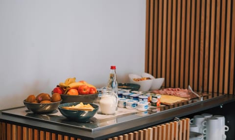 Daily buffet breakfast for a fee