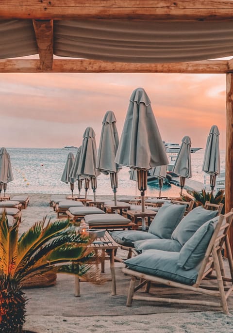 Beach bar