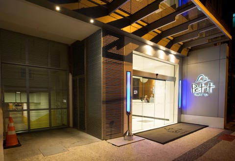 Valet parking (BRL 40.00 per night)