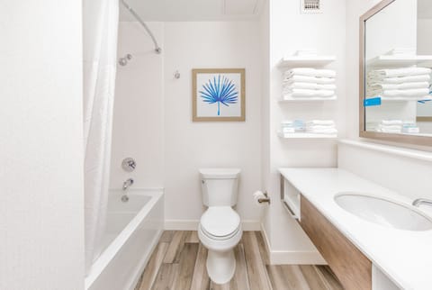 Combined shower/tub, eco-friendly toiletries, hair dryer, towels