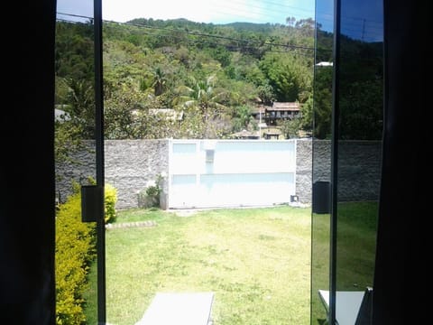 Basic Townhome, Multiple Beds | 3 bedrooms, blackout drapes, rollaway beds, free WiFi