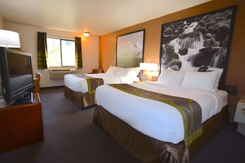 Room, 2 Queen Beds, Non Smoking (Upgraded) | Premium bedding, in-room safe, desk, laptop workspace