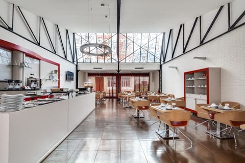 Daily buffet breakfast (EUR 18 per person)