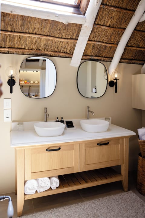 Upstairs loft suite | Bathroom | Separate tub and shower, deep soaking tub, rainfall showerhead