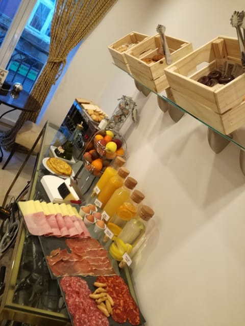 Daily buffet breakfast for a fee