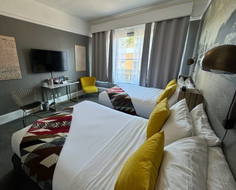 Historic Double | Minibar, desk, free WiFi, bed sheets