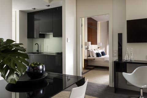 Luxury Suite, Balcony | Private kitchen | Coffee/tea maker, electric kettle