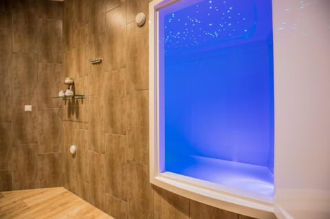 Prenatal massages, sports massages, massages