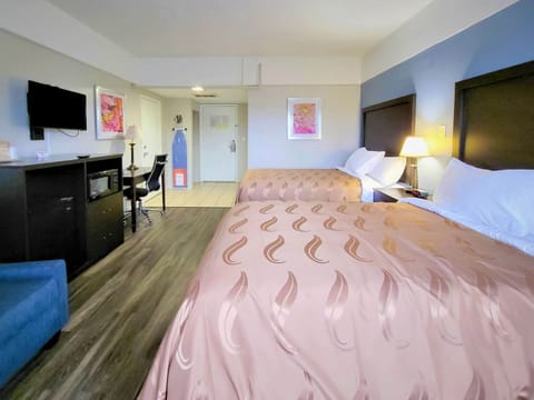 Iron/ironing board, free WiFi, bed sheets, alarm clocks