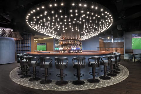 Breakfast, lunch and dinner served