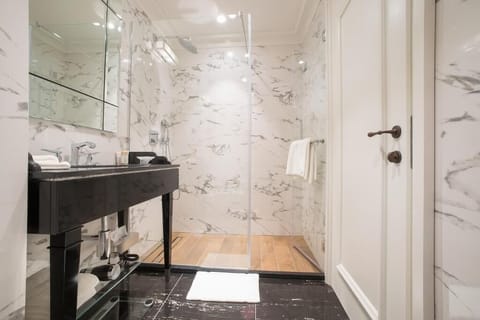 Shower, free toiletries, hair dryer, bathrobes