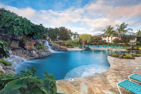 2 outdoor pools