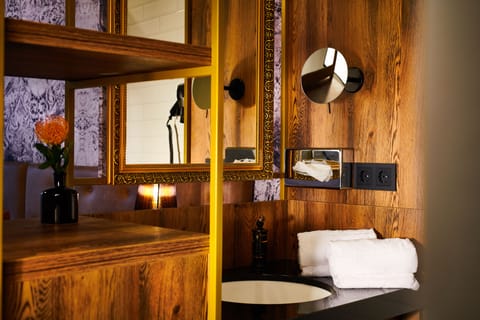 Superior Double Room, 1 Bedroom | 1 bedroom, hypo-allergenic bedding, in-room safe, individually decorated