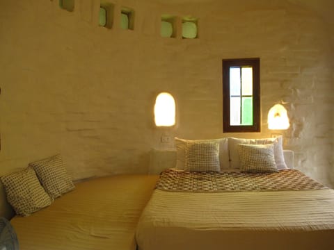 Basic Double Room, 1 Bedroom, Garden View | Minibar, free WiFi