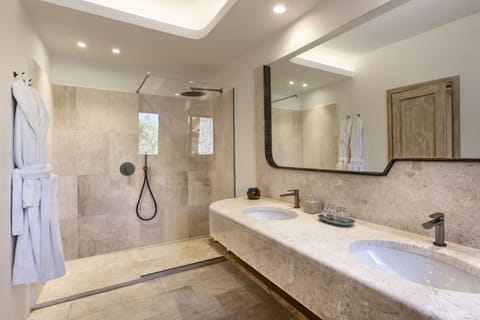 Free toiletries, slippers, towels