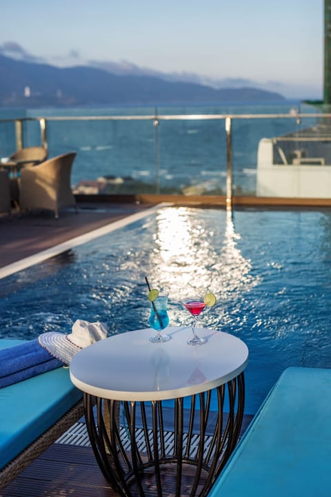 Outdoor pool, sun loungers