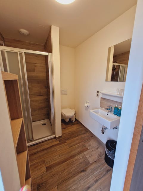 Double Room | Iron/ironing board, free WiFi