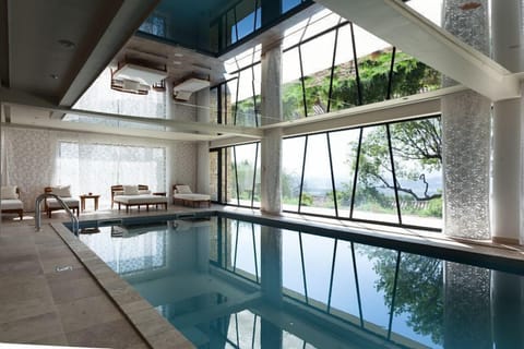 Outdoor treatment areas, sauna, Turkish bath, body treatments