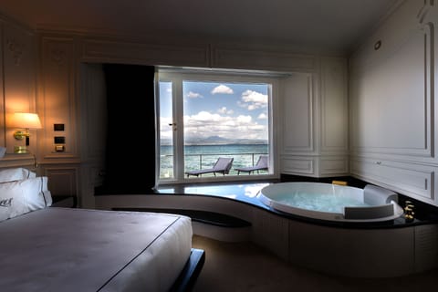 Luxury Suite, Hot Tub, Lake View (SPA) | View from room