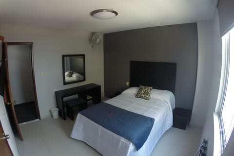 Double Room, 1 Queen Bed | Free WiFi, bed sheets