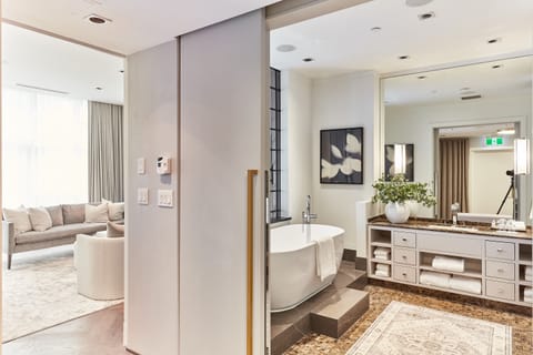 Luxury Penthouse, 2 Bedrooms, Kitchen, Partial Sea View (Halo) | Premium bedding, down comforters, pillowtop beds, minibar