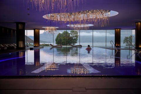 3 indoor pools, outdoor pool, open 7:00 AM to 9:00 PM, sun loungers