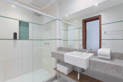 Superior Suite, 1 Bedroom | Bathroom | Shower, hair dryer, towels