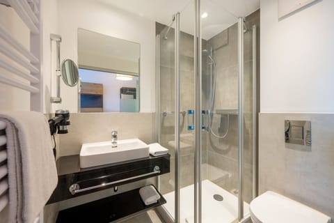 Standard Single Room, Private Bathroom | Bathroom