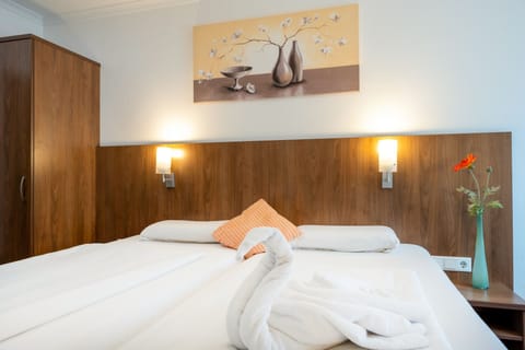 Standard Double Room, Private Bathroom | Room amenity