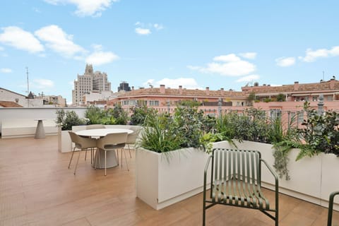 Penthouse, Terrace, City View | Premium bedding, in-room safe, desk, blackout drapes