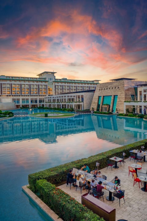 Indoor pool, seasonal outdoor pool, free cabanas, pool umbrellas