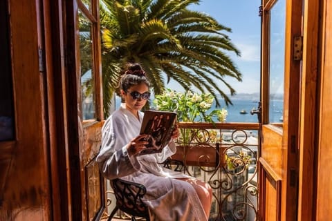 Deluxe Double Room | Premium bedding, pillowtop beds, in-room safe, individually decorated