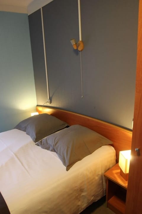 Superior Double Room | Premium bedding, individually decorated, desk, iron/ironing board