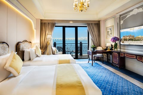Two Bedroom Suite with Sea View, Balcony | Minibar, in-room safe, desk, laptop workspace