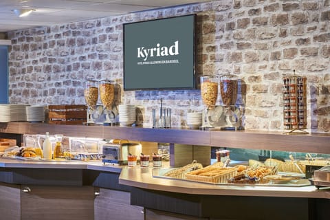 Daily buffet breakfast (EUR 14.90 per person)
