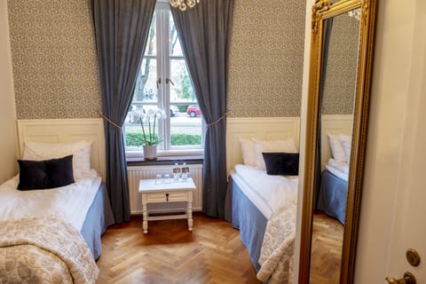 Standard Twin Room, 2 Twin Beds | Individually decorated, iron/ironing board, free WiFi, bed sheets