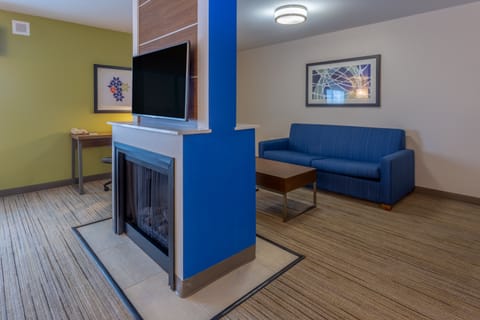 Suite, Multiple Beds | Room amenity