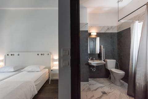 Double Room | Bathroom | Shower, hair dryer, towels