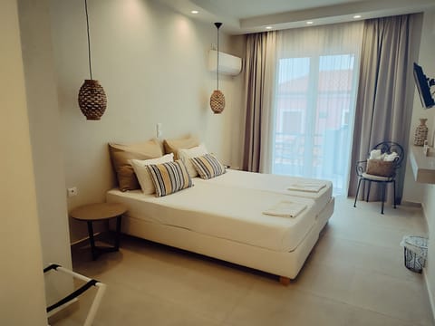 Double or Twin Room, Balcony | Blackout drapes, iron/ironing board, free cribs/infant beds, free WiFi