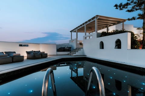 Seasonal outdoor pool, open 10 AM to 8 PM, pool umbrellas, sun loungers