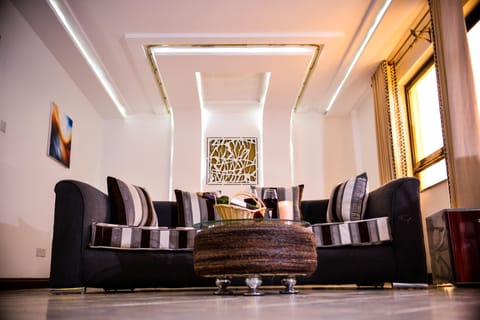 Executive Double Room | Desk, soundproofing, free WiFi, bed sheets