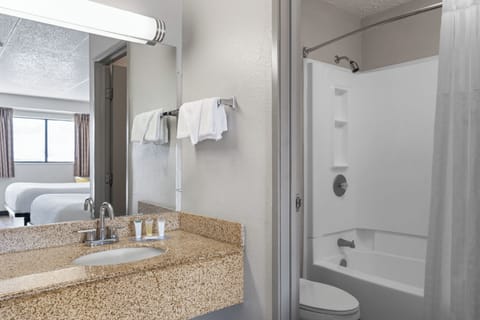 Room, 1 Queen Bed, Non Smoking | Bathroom | Combined shower/tub, free toiletries, hair dryer, towels