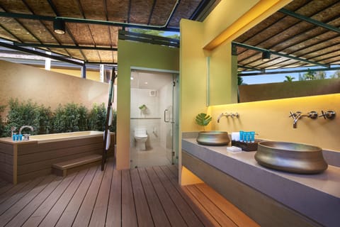 Villa, 1 Bedroom, Private Pool | Minibar, in-room safe, laptop workspace, blackout drapes