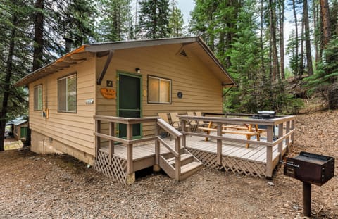 Panda Bear Cabin | Terrace/patio